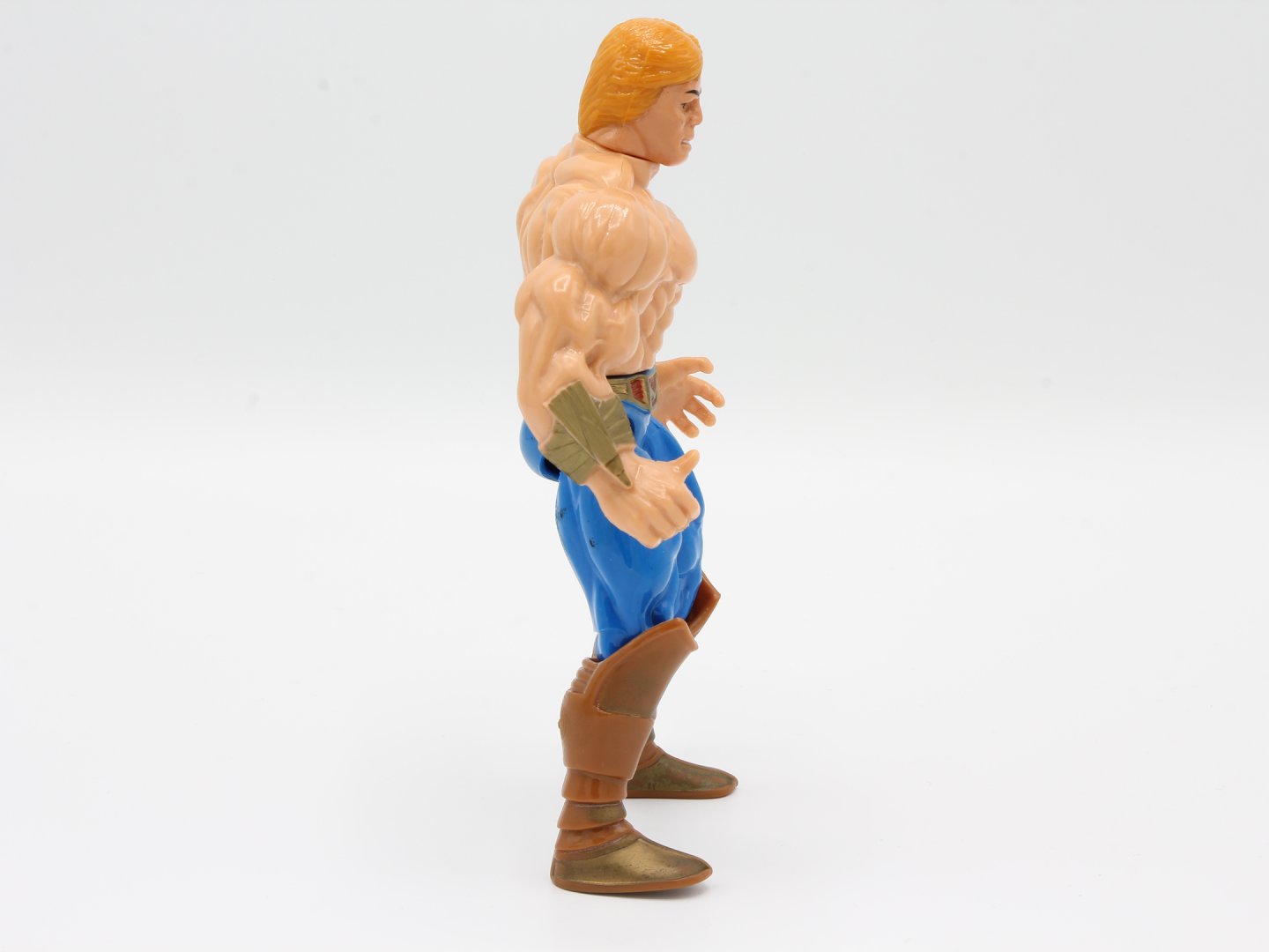 Thunder Punch He-Man Action Figure – He-Man (New Adventures) 1992 – loose, very good condition